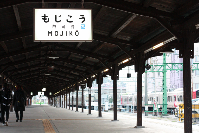 門司港駅は国の重要文化財に指定されており国内旅行でも人気